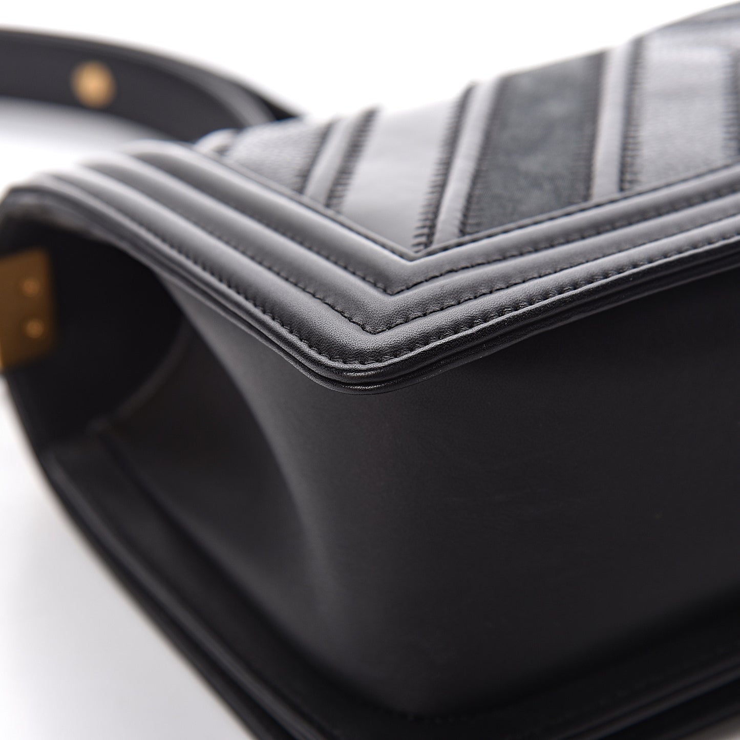 Caviar Suede Calfskin Chevron Medium Boy Flap Black