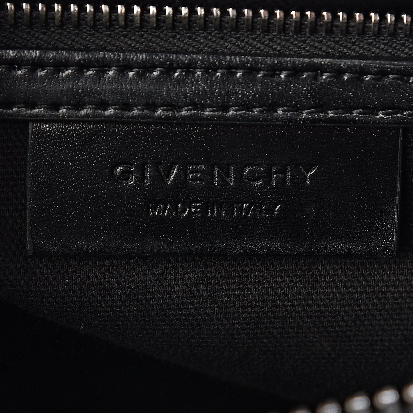 Shiny Lord Calfskin Medium Antigona Black