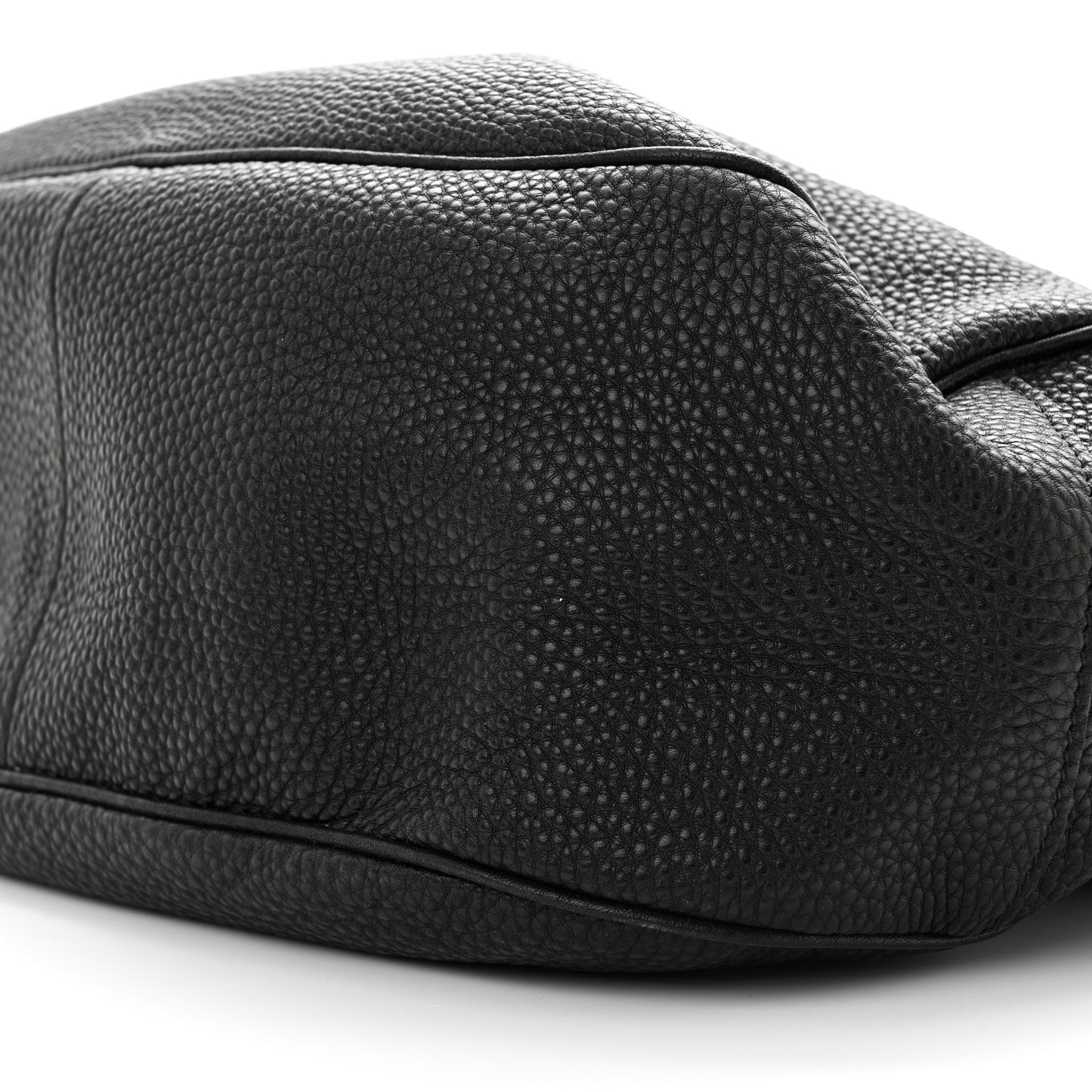Vitello Daino Hobo Black