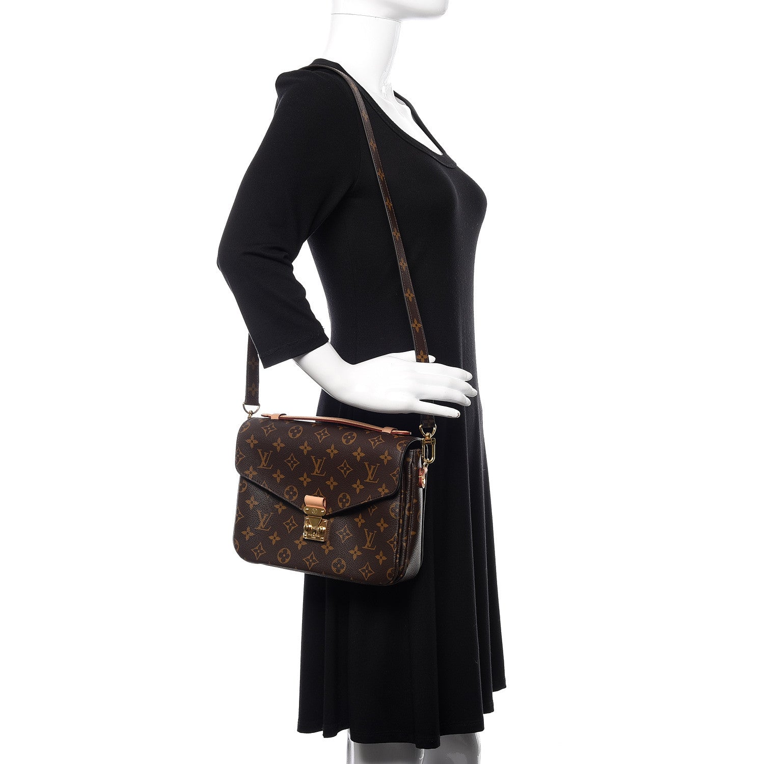 Louis Vuitton Monogram Pochette Metis 2 of 10
