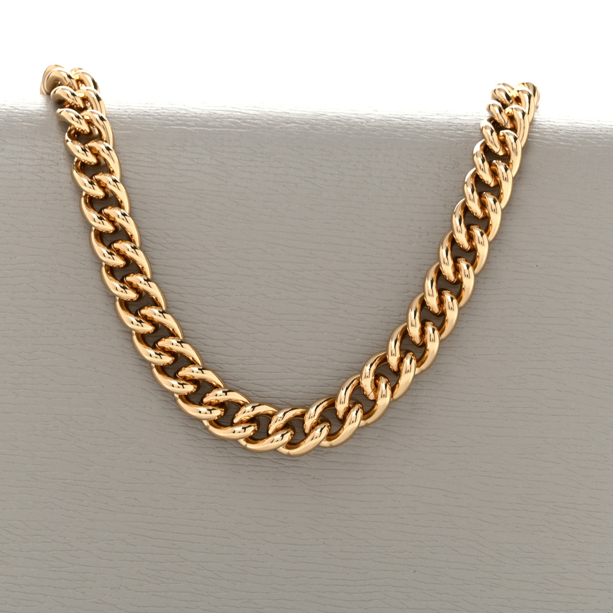 Gucci Textured Calfskin Script Logo Wallet On Chain Grey 7 of 10
