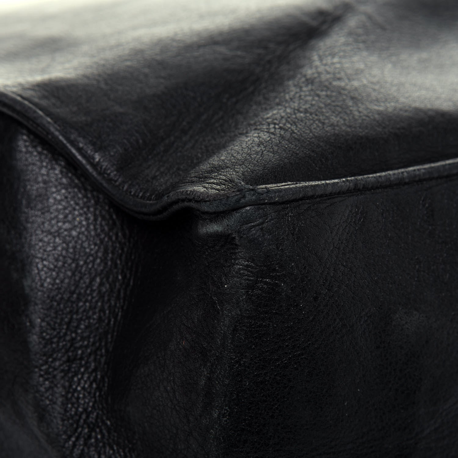 Chanel Lambskin CC Tote Black 18 of 23