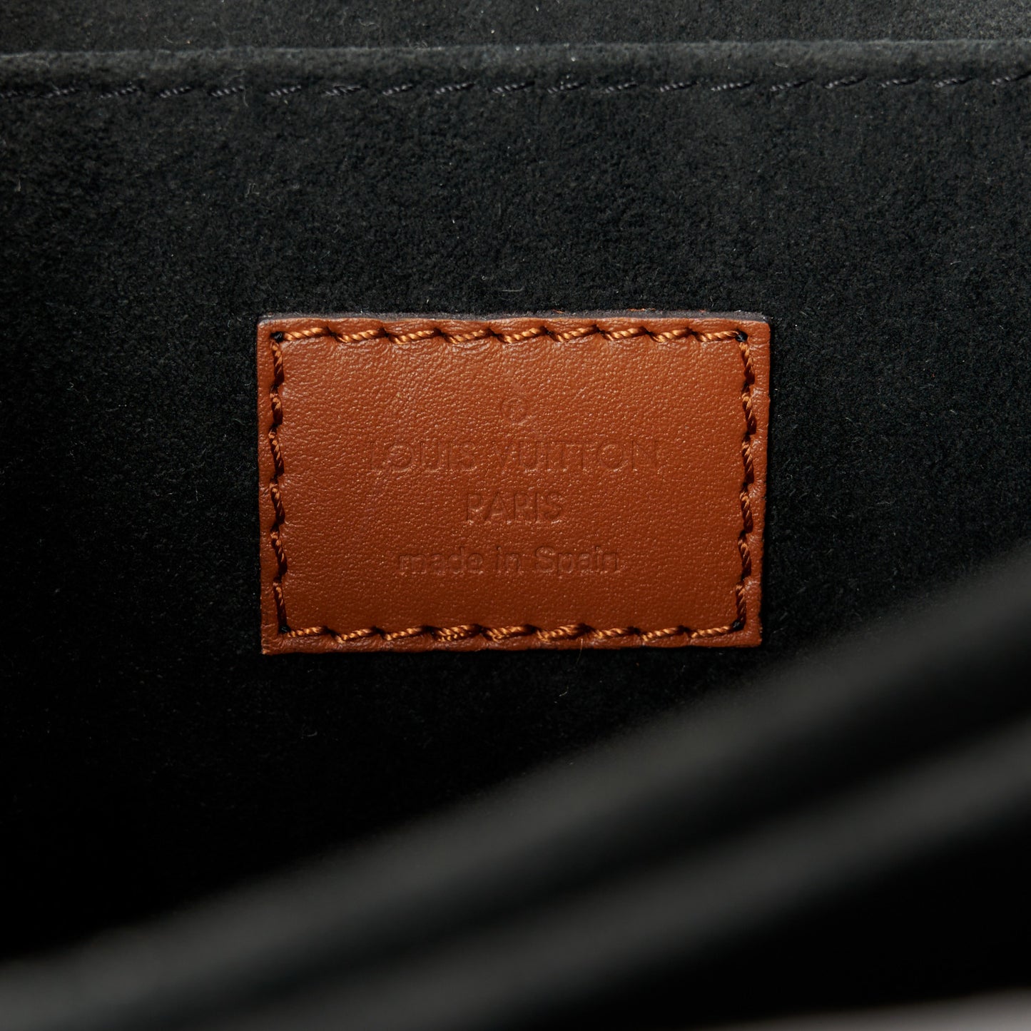 Reverse Monogram Dauphine MM