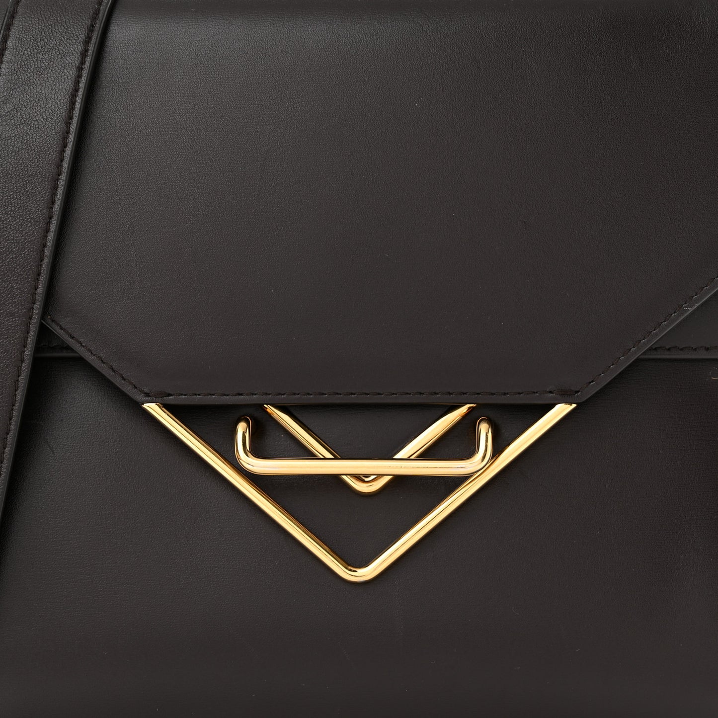 Box Calfskin Nappa Clip Bag Fondant