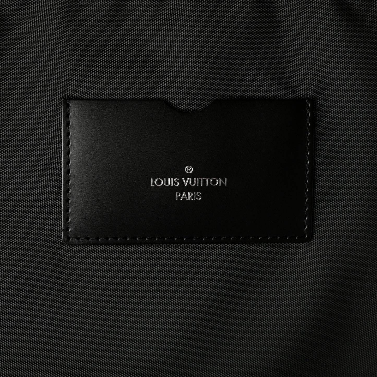 Damier Graphite Pegase 65