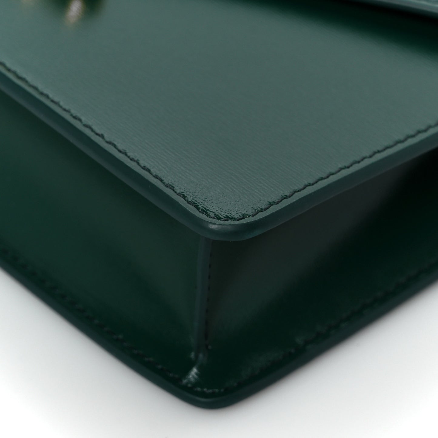 Shiny Calfskin Triomphe Margo Wallet on Chain Racing Green