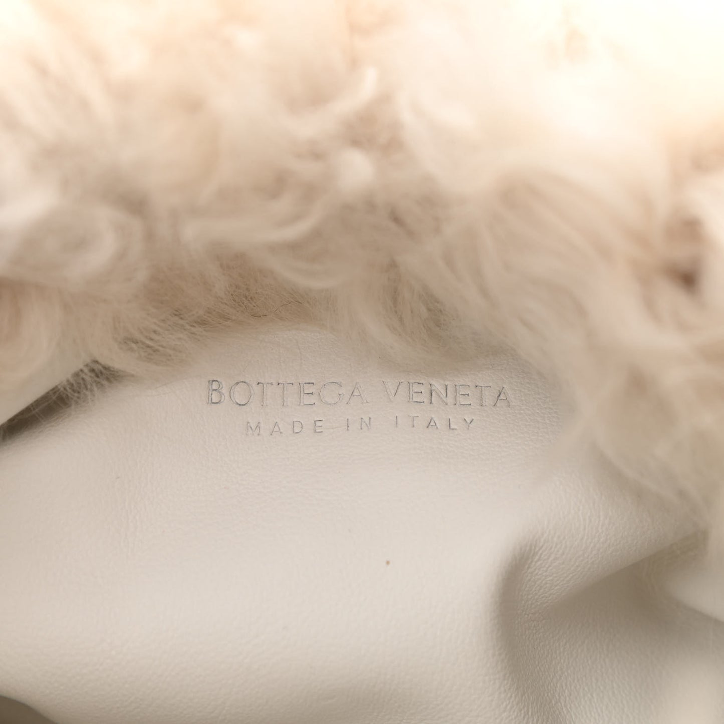 Shearling Lambskin The Pouch Chain White