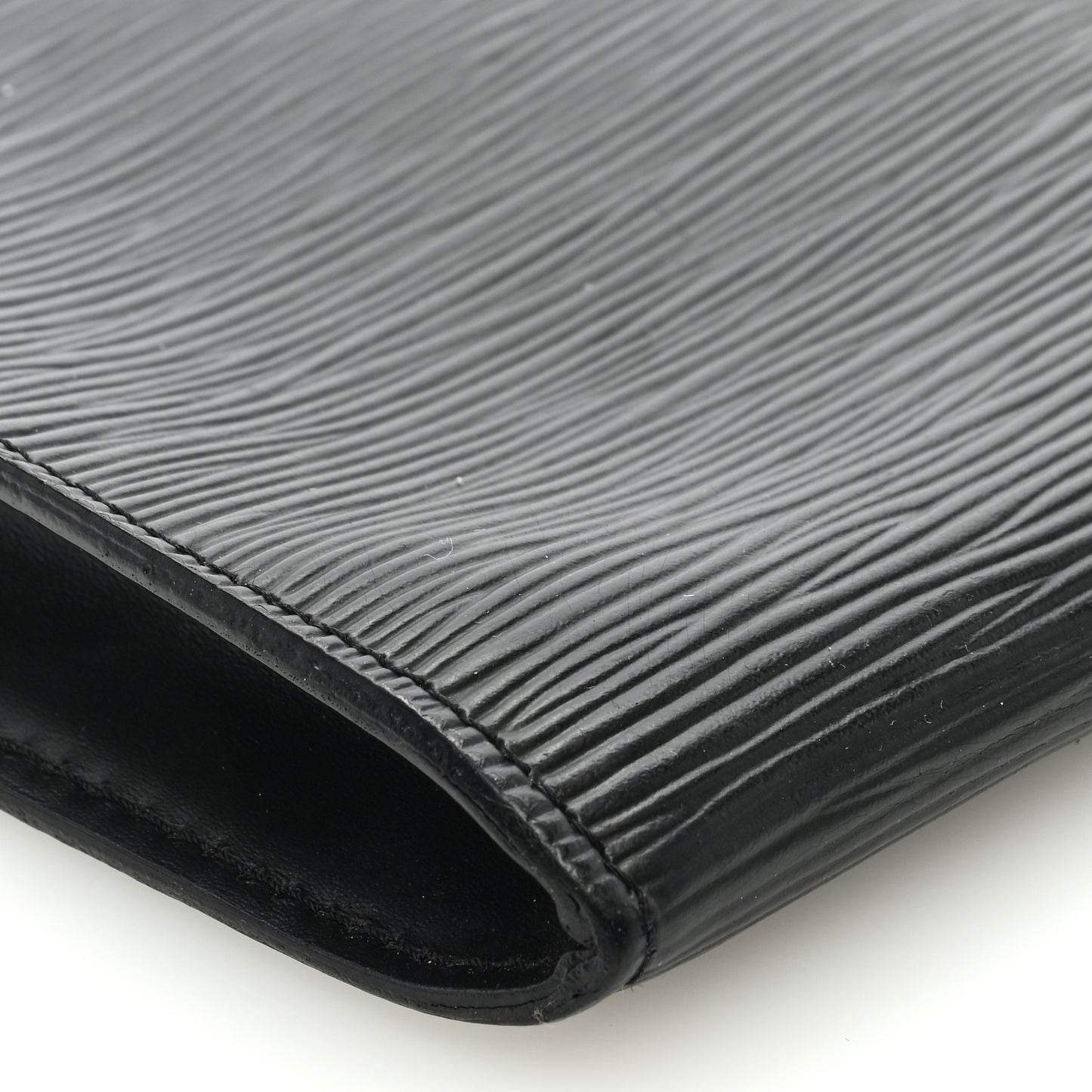 Epi Pochette Accessories 24 Black