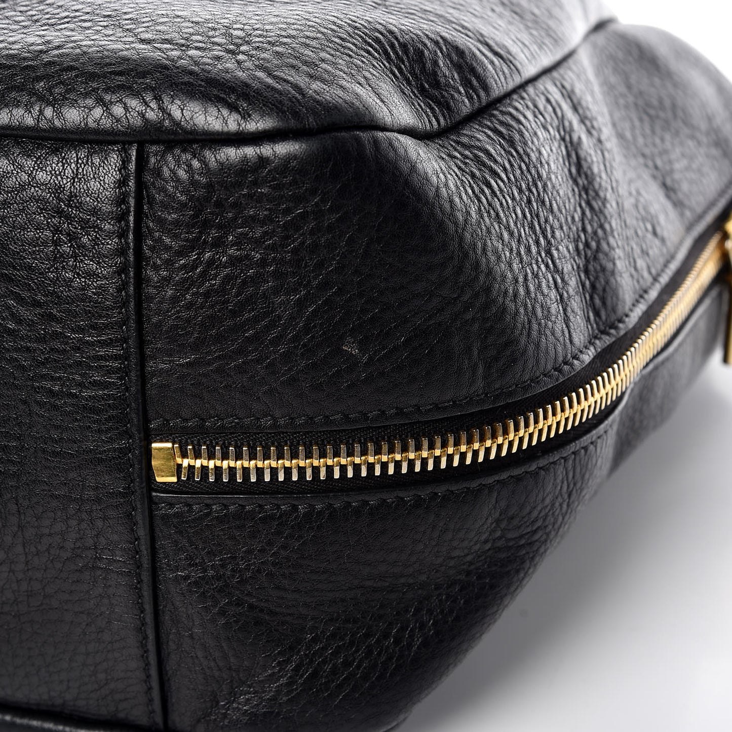 Vitello Daino Side Zip Pocket Hobo Black