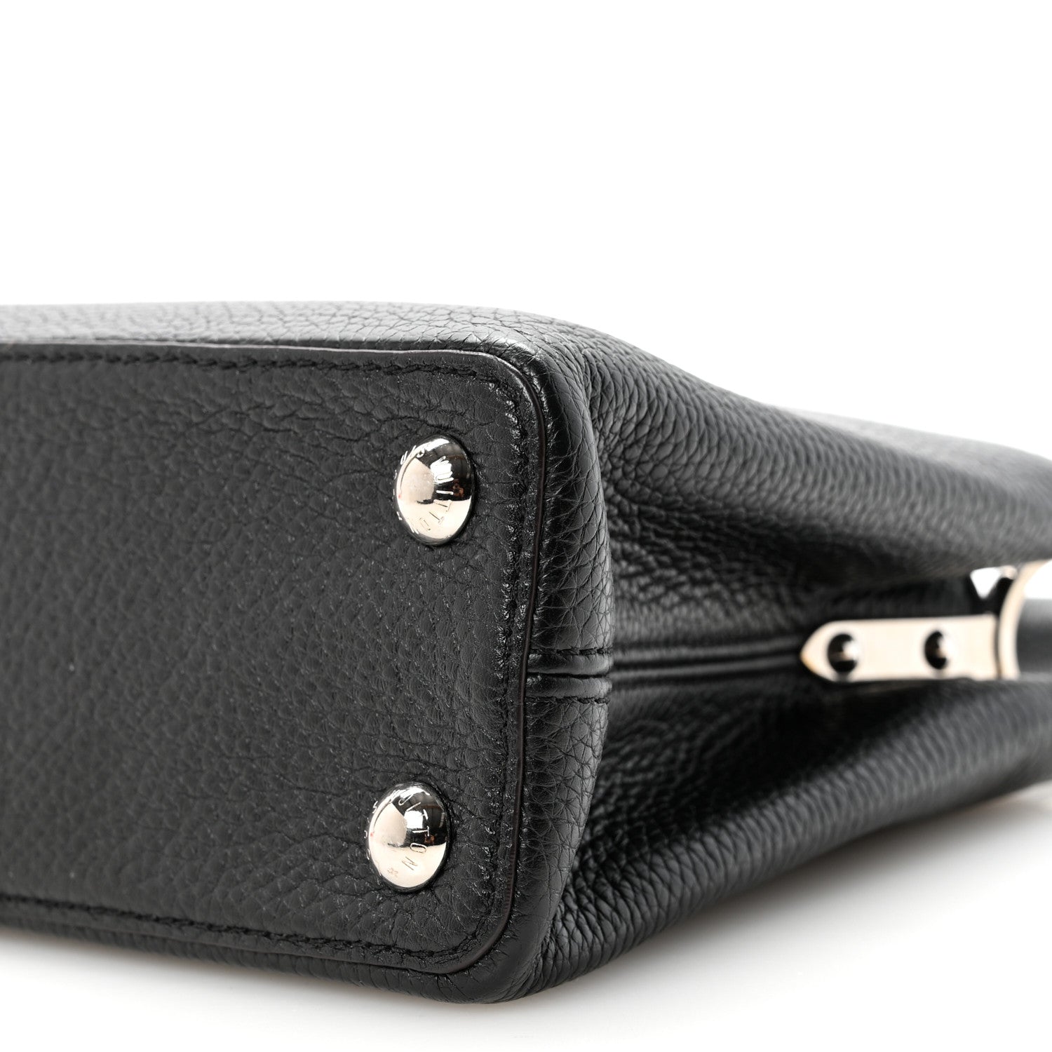 Louis Vuitton Taurillon Capucines BB Black 8 of 8