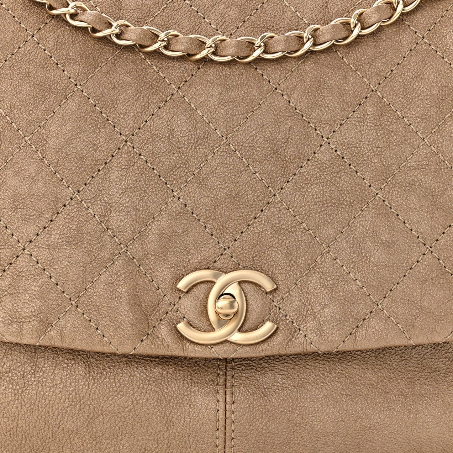 Metallic Calfskin Quilted Trianon Small Messenger Flap Gold