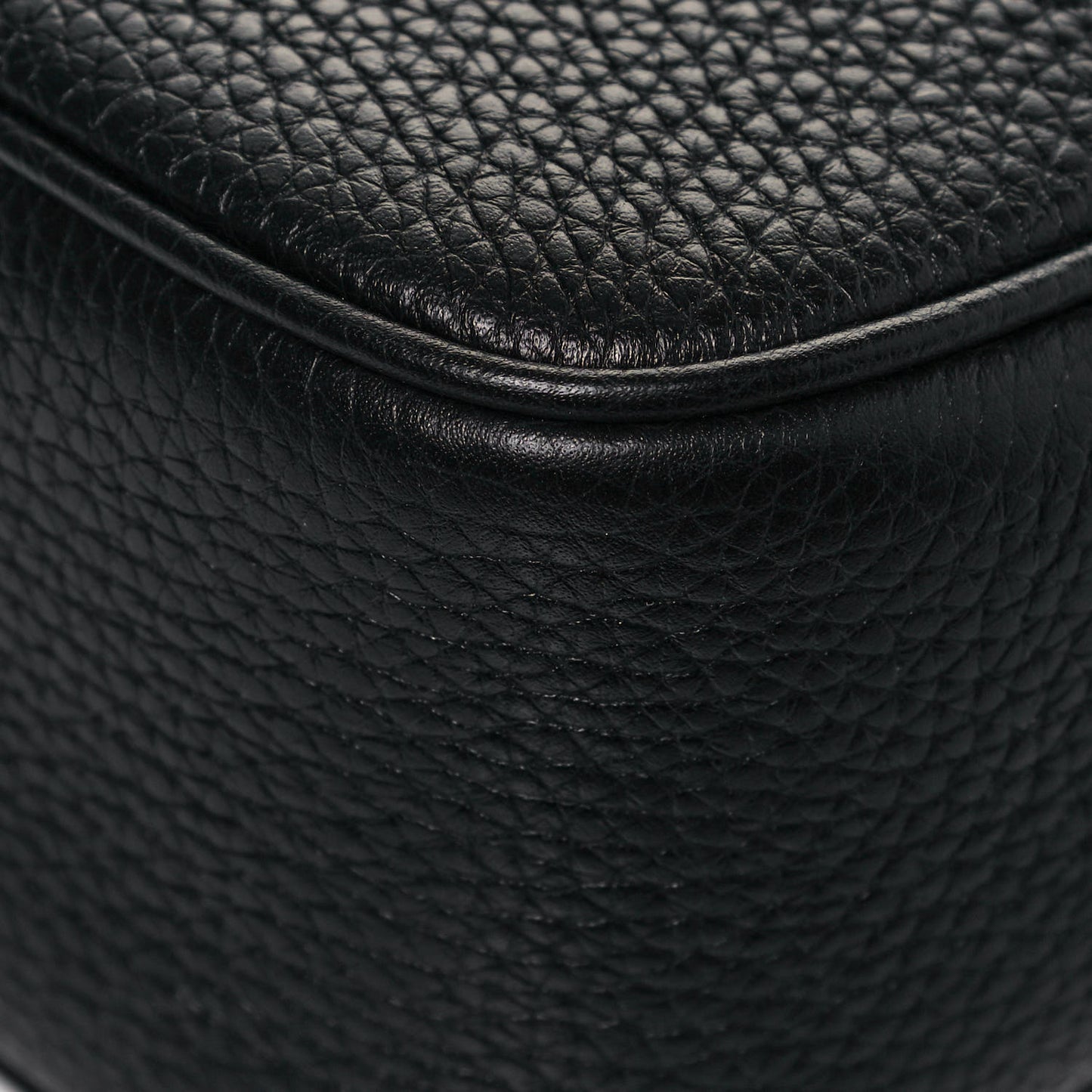 Pebbled Calfskin Small Soho Disco Bag Black