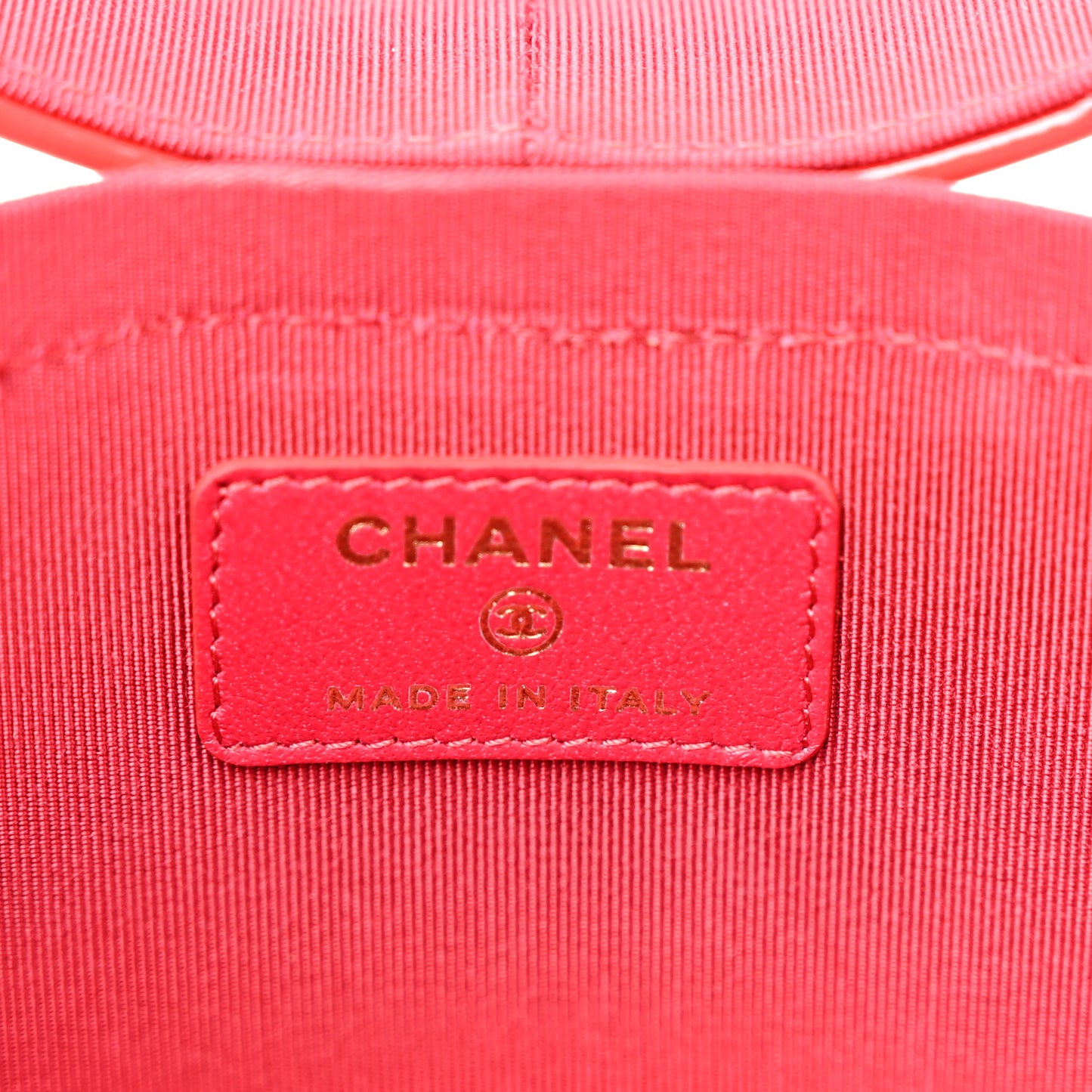 Patent Quilted Small Round Vanity With Chain Red