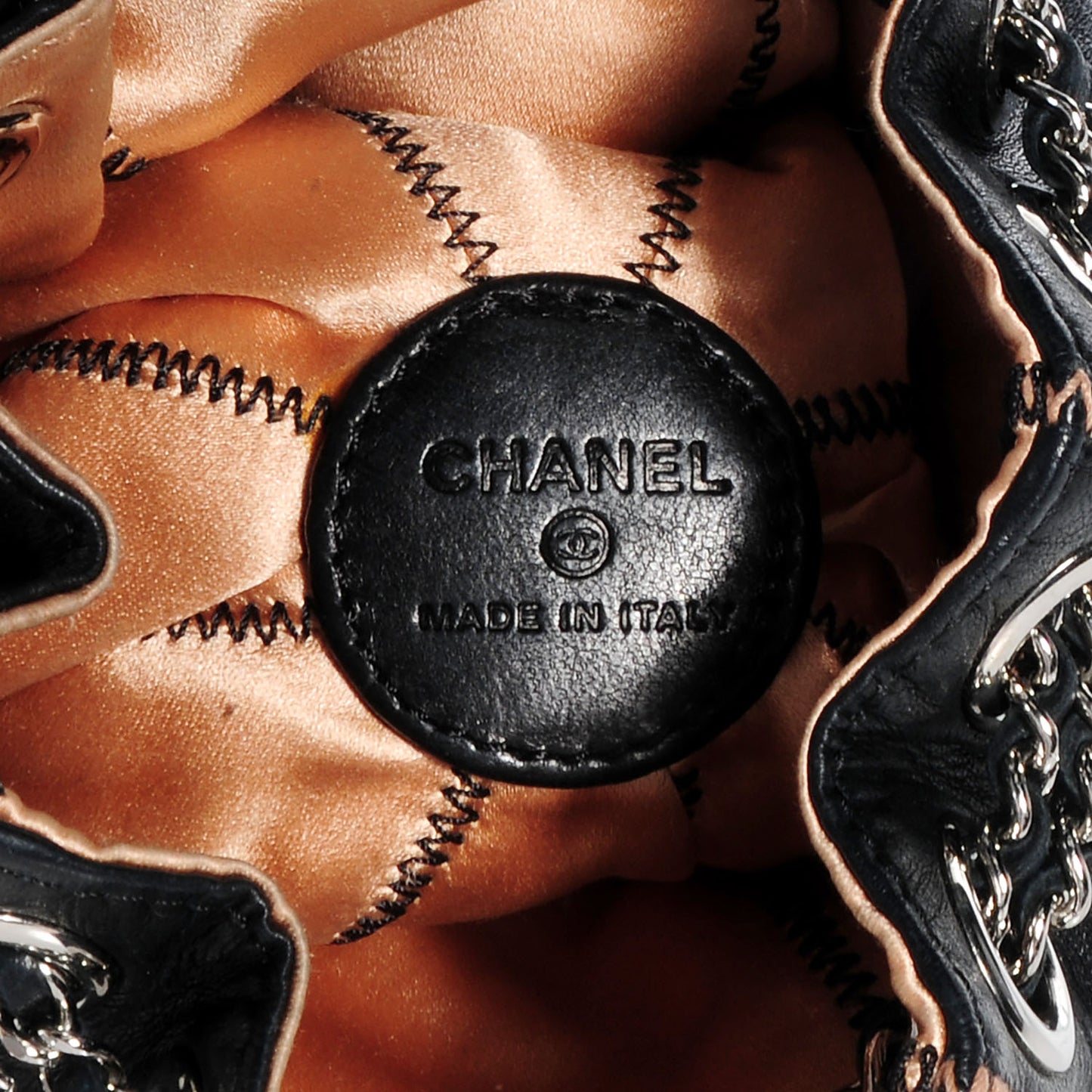 Lambskin Satin Reversible Mini Sac Cordon Black Peach