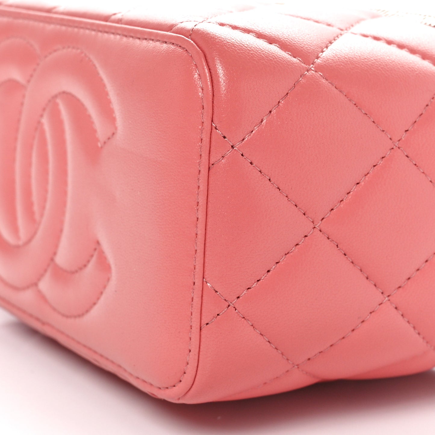 Lambskin Quilted Small Charming Top Handle Vanity Case With Chain Pink