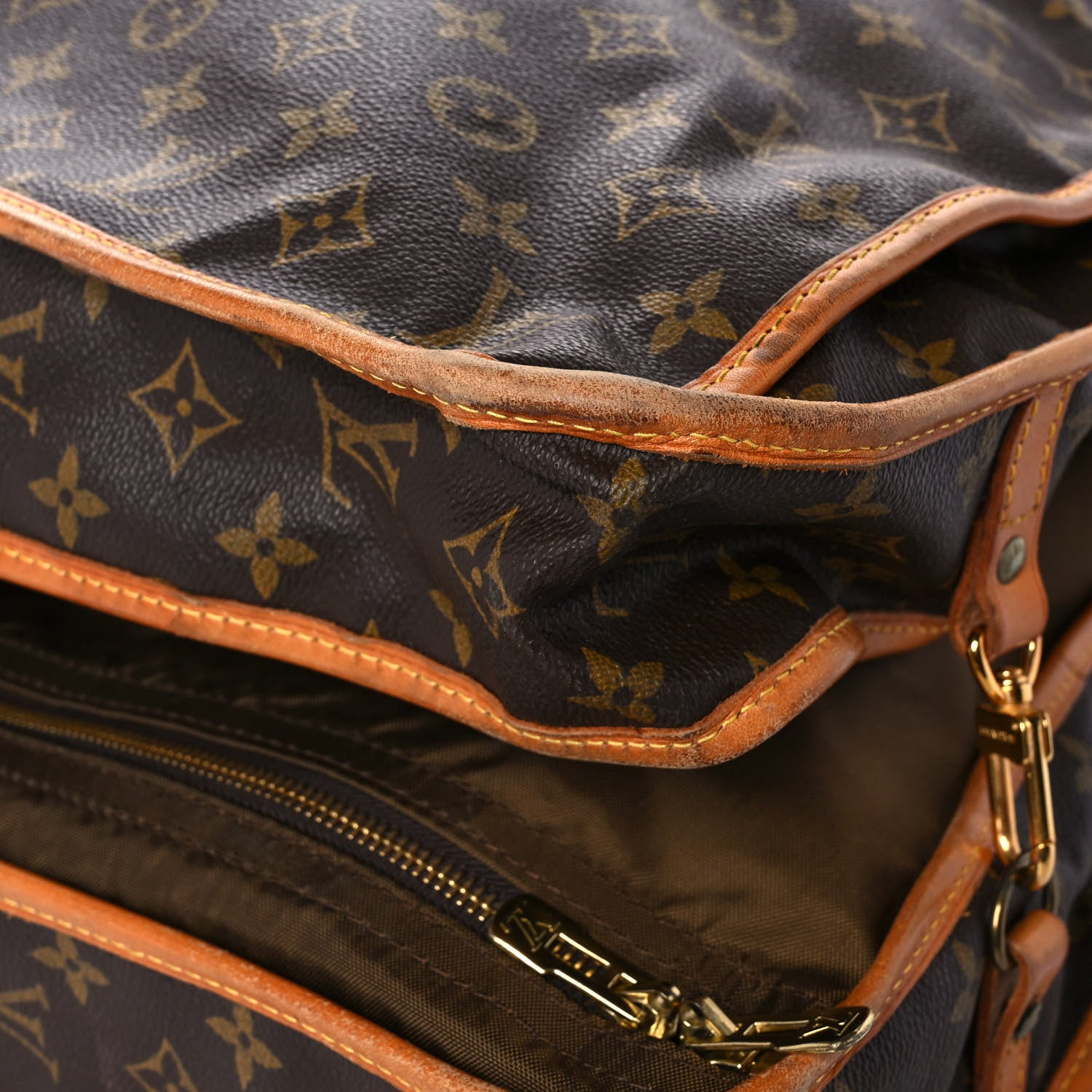 Louis Vuitton Monogram Garment Bag 14 of 20