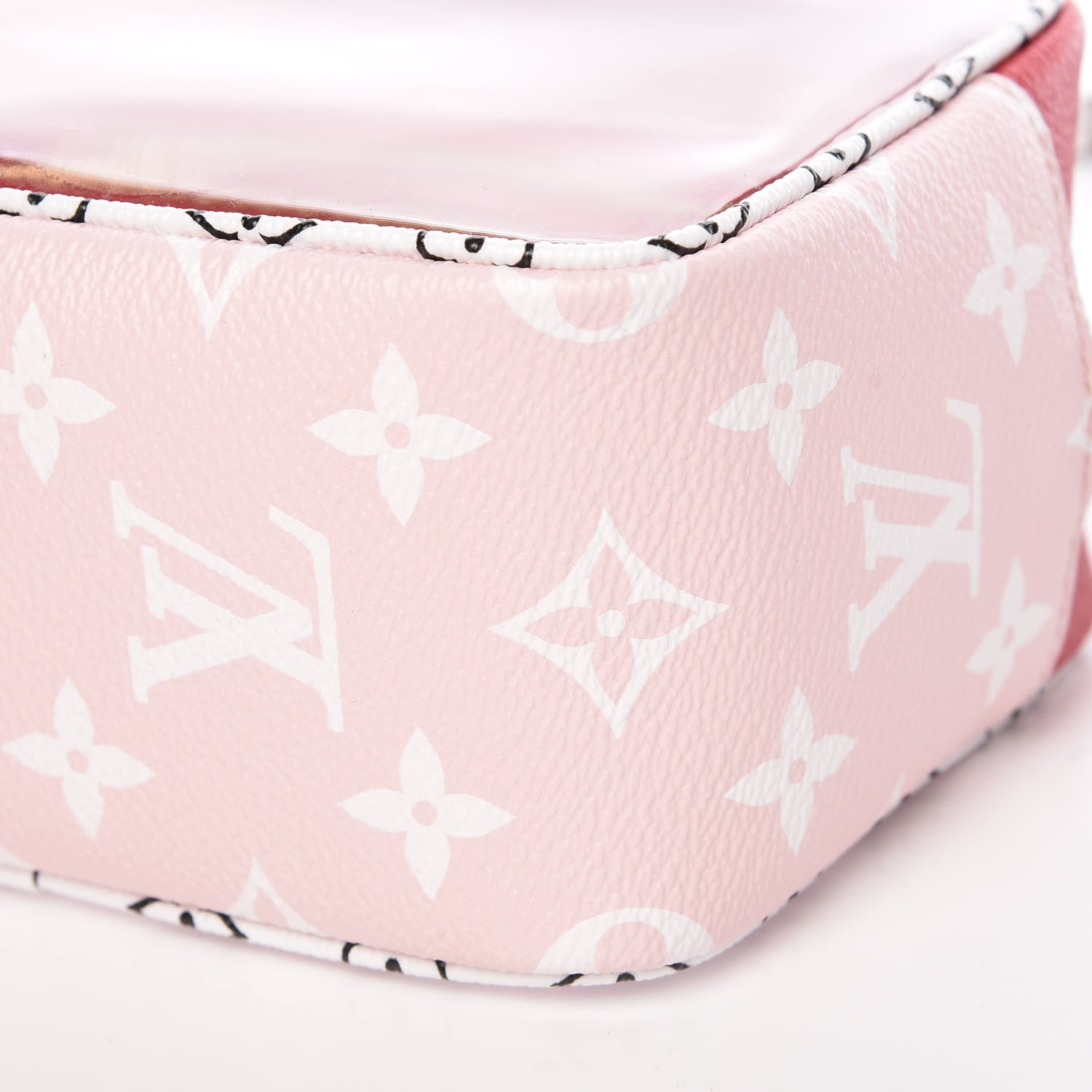 Louis Vuitton Monogram Giant Beach Pouch Rouge 6 of 9