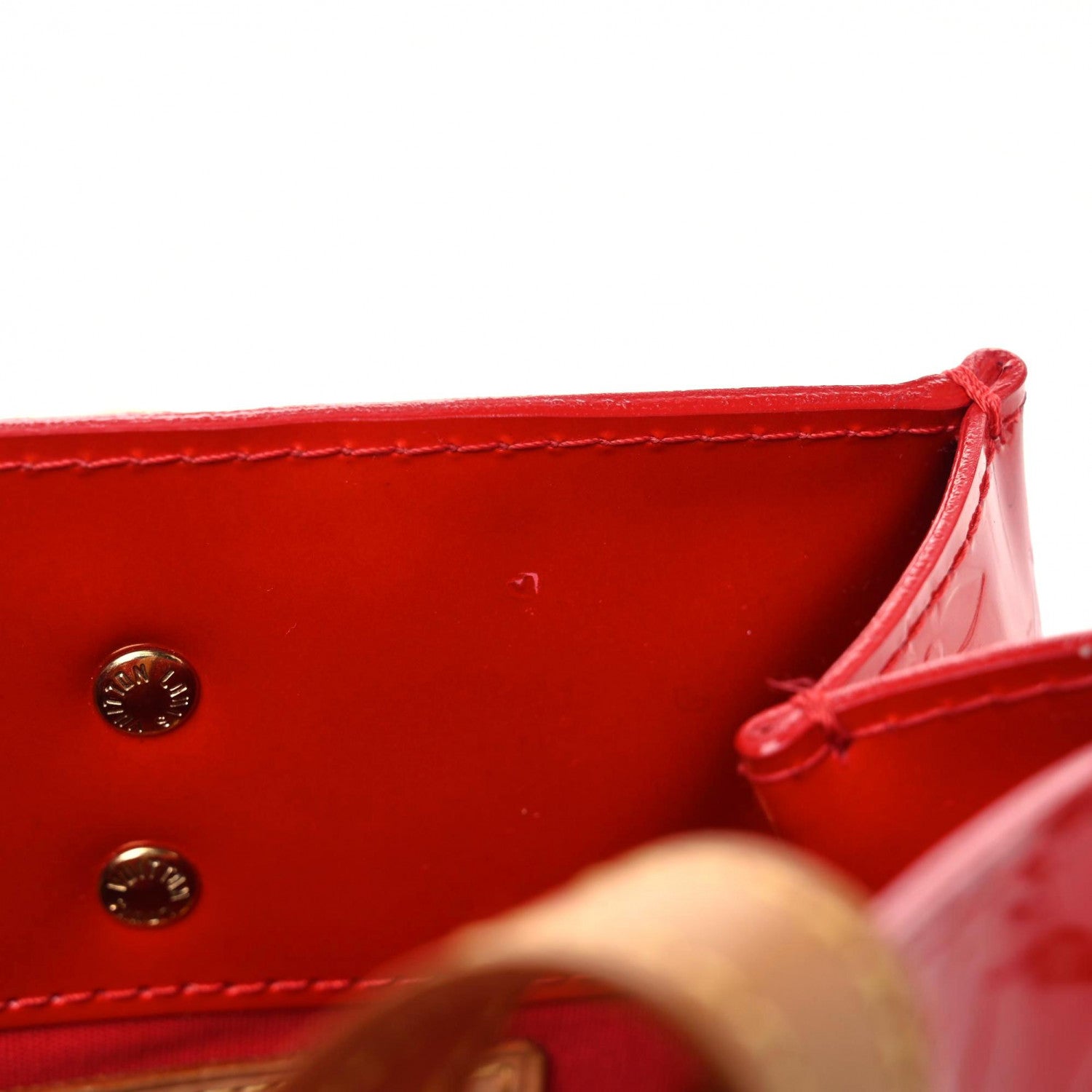 Louis Vuitton Vernis Reade PM Pomme D'Amour 7 of 26