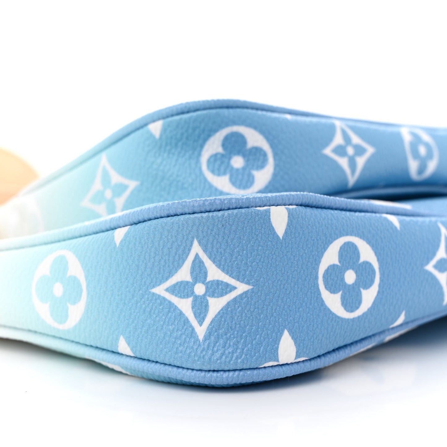 LOUIS VUITTON Monogram Giant By The Pool Multi Pochette Accessories Blue