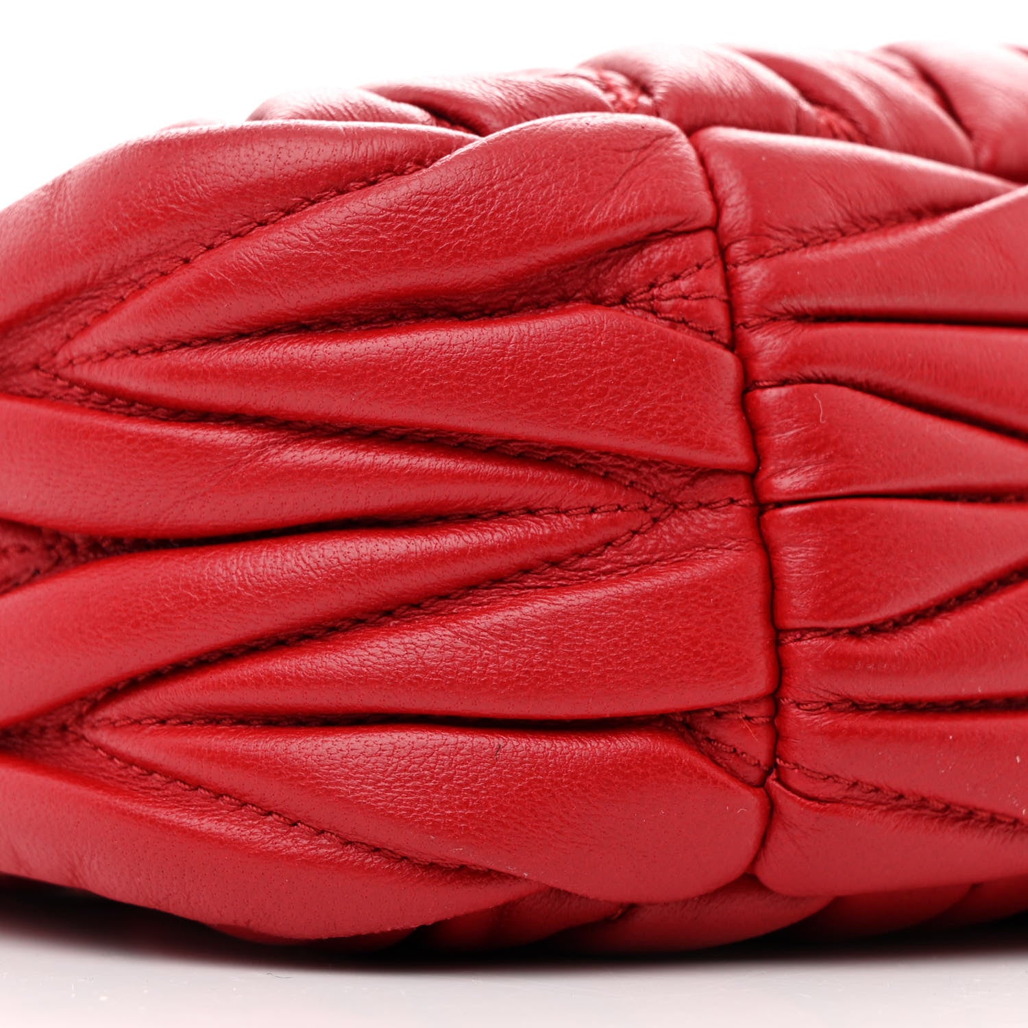 Miu Miu Nappa Matelasse Small Wander Hobo Rosso 9 of 10