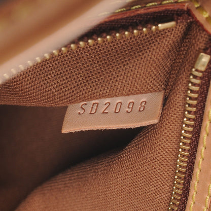 Louis Vuitton Monogram Batignolles Vertical 7 of 7