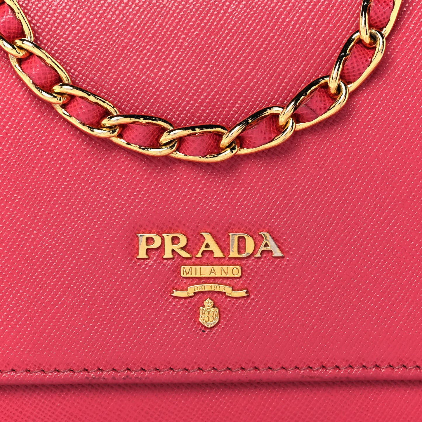 Saffiano Metal Oro Chain Wallet Tamaris