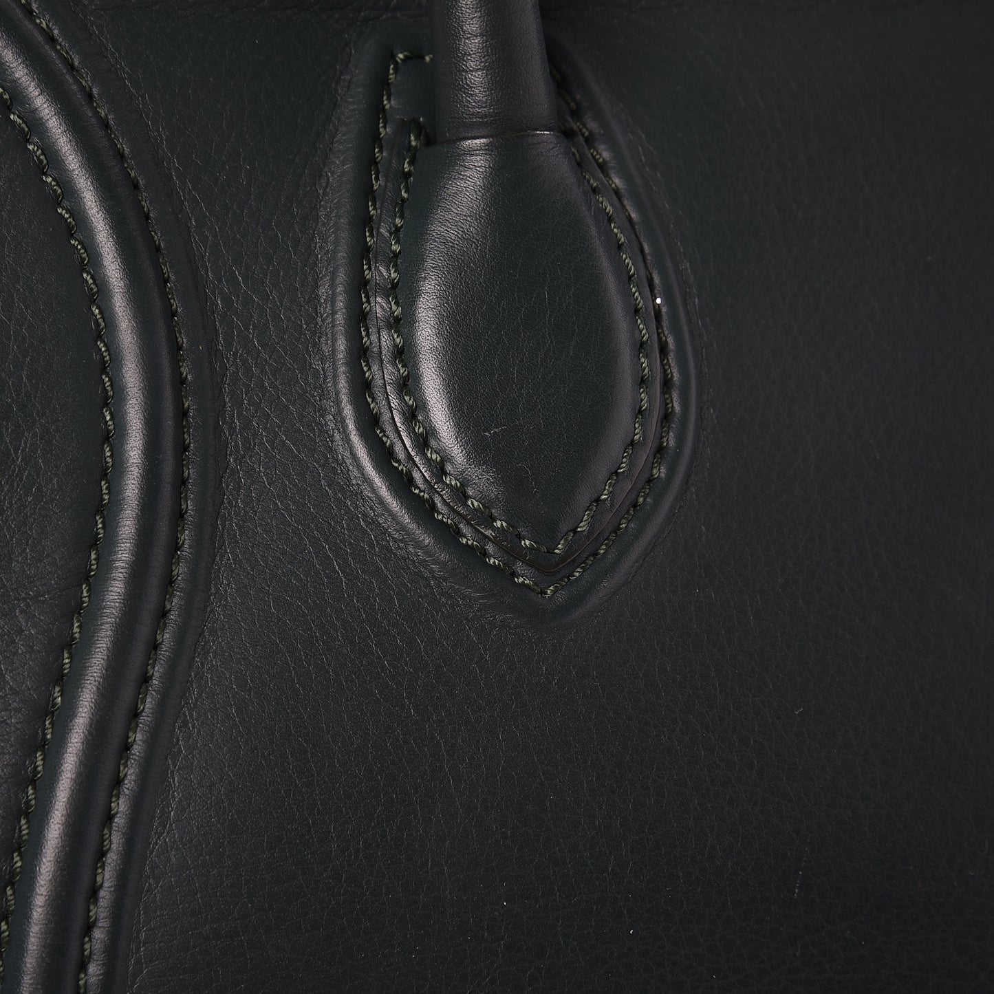 Supple Calfskin Medium Phantom Luggage Bottle Green