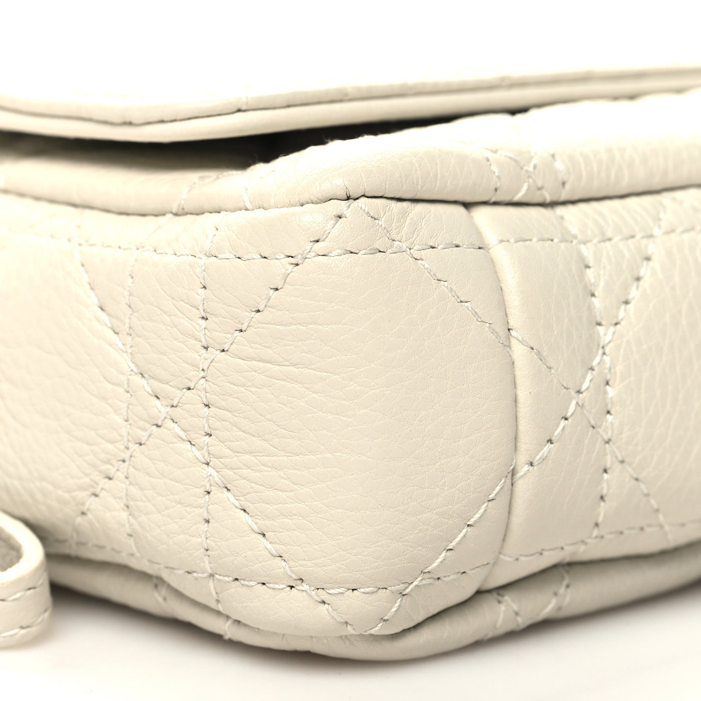 Supple Calfskin Cannage Caro Pouch with Chain Latte