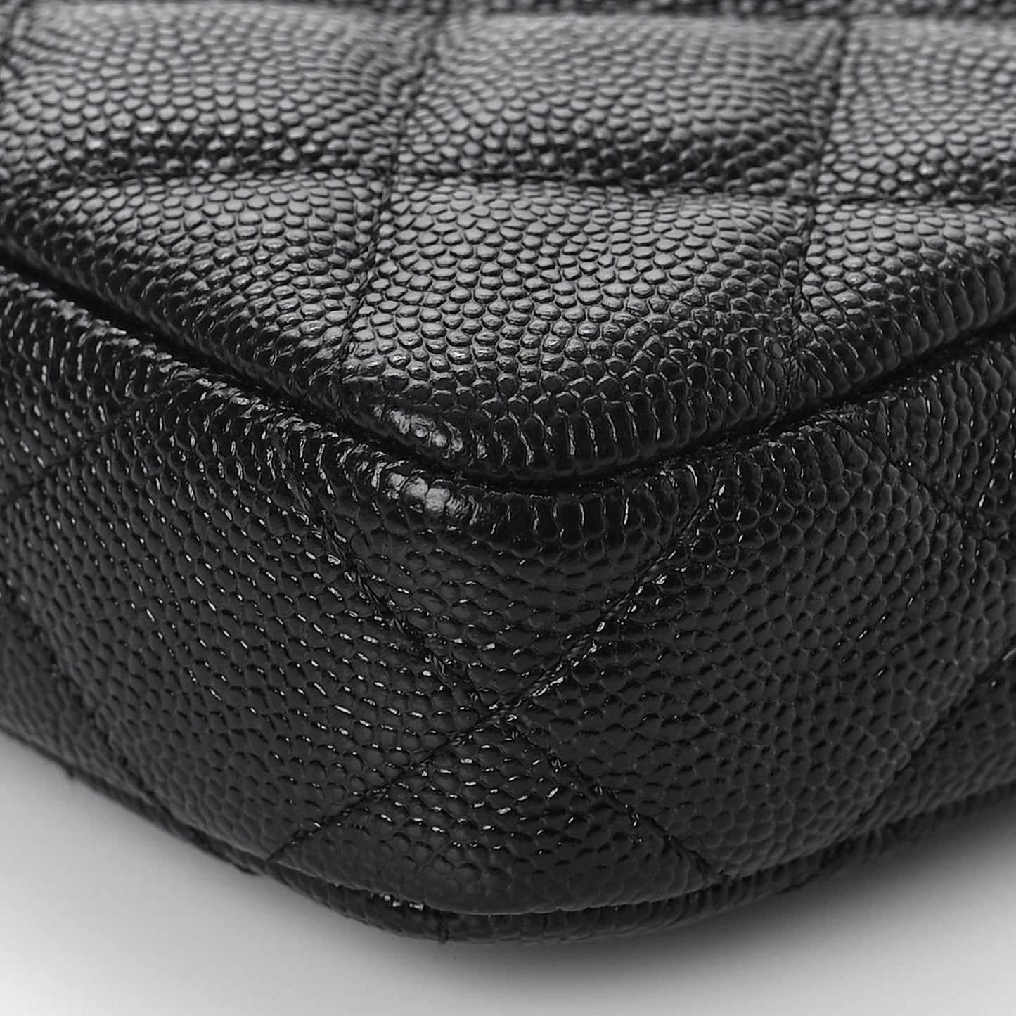 Caviar Quilted Small Clutch With Chain Black