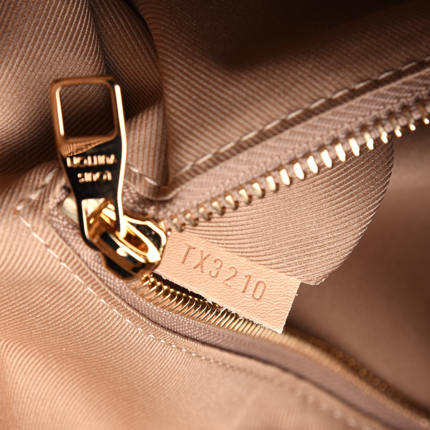 Monogram Graceful PM