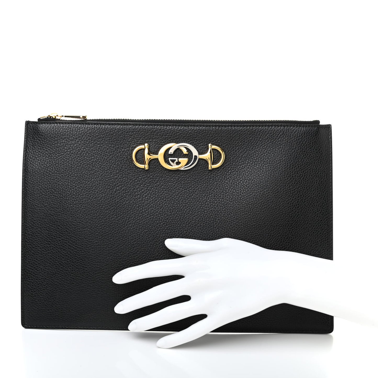 Grainy Calfskin Zumi Pouch Black