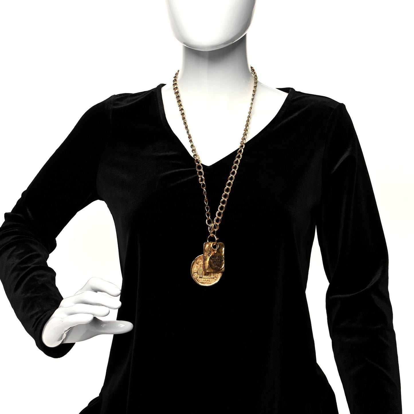 31 Rue Cambon Large Pendant Necklace Gold