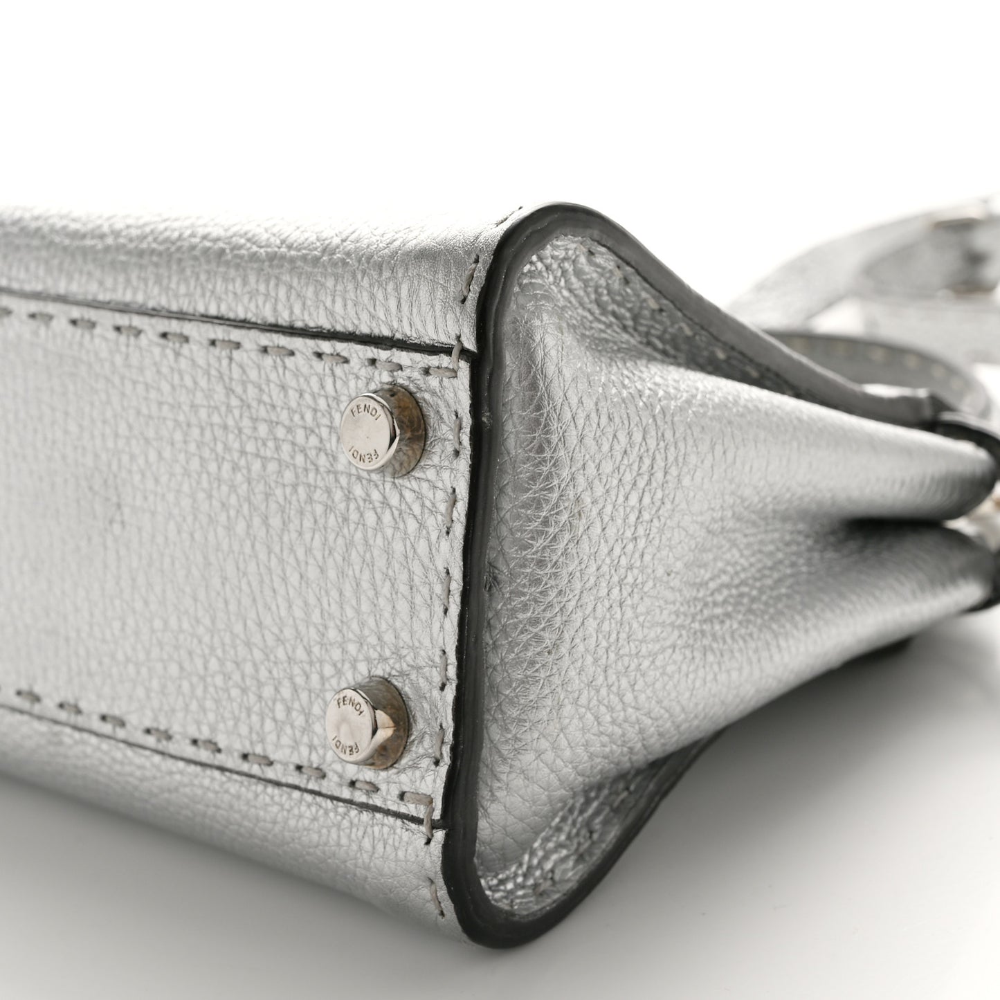 Cuoio Romano Lux Selleria Mini Peekaboo Iconic Satchel Argento