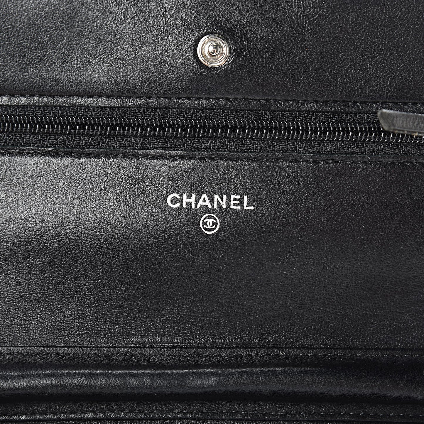 Lambskin Quilted Wallet On Chain WOC Black