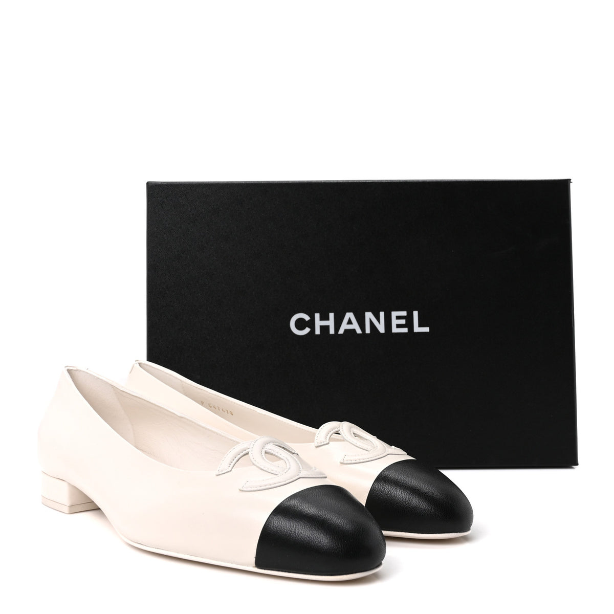 Chanel Goatskin CC Ballet Flats 39.5 White Black 10 of 10
