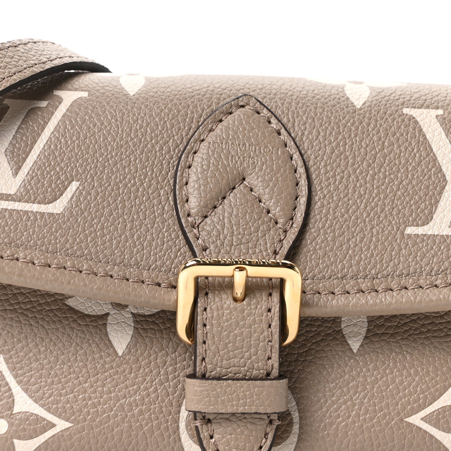 Empreinte Monogram Giant Nano Diane Tourterelle Creme