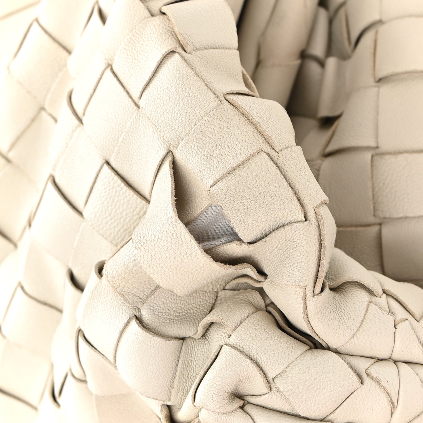 Nappa Maxi Intrecciato The Pouch Oversized Clutch Plaster