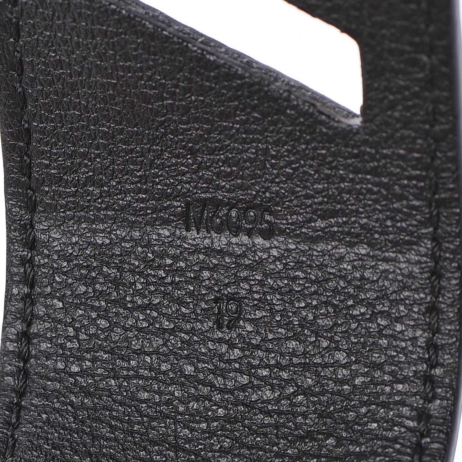 Louis Vuitton Epi Electric Twist It Cuff 19 Black 4 of 6