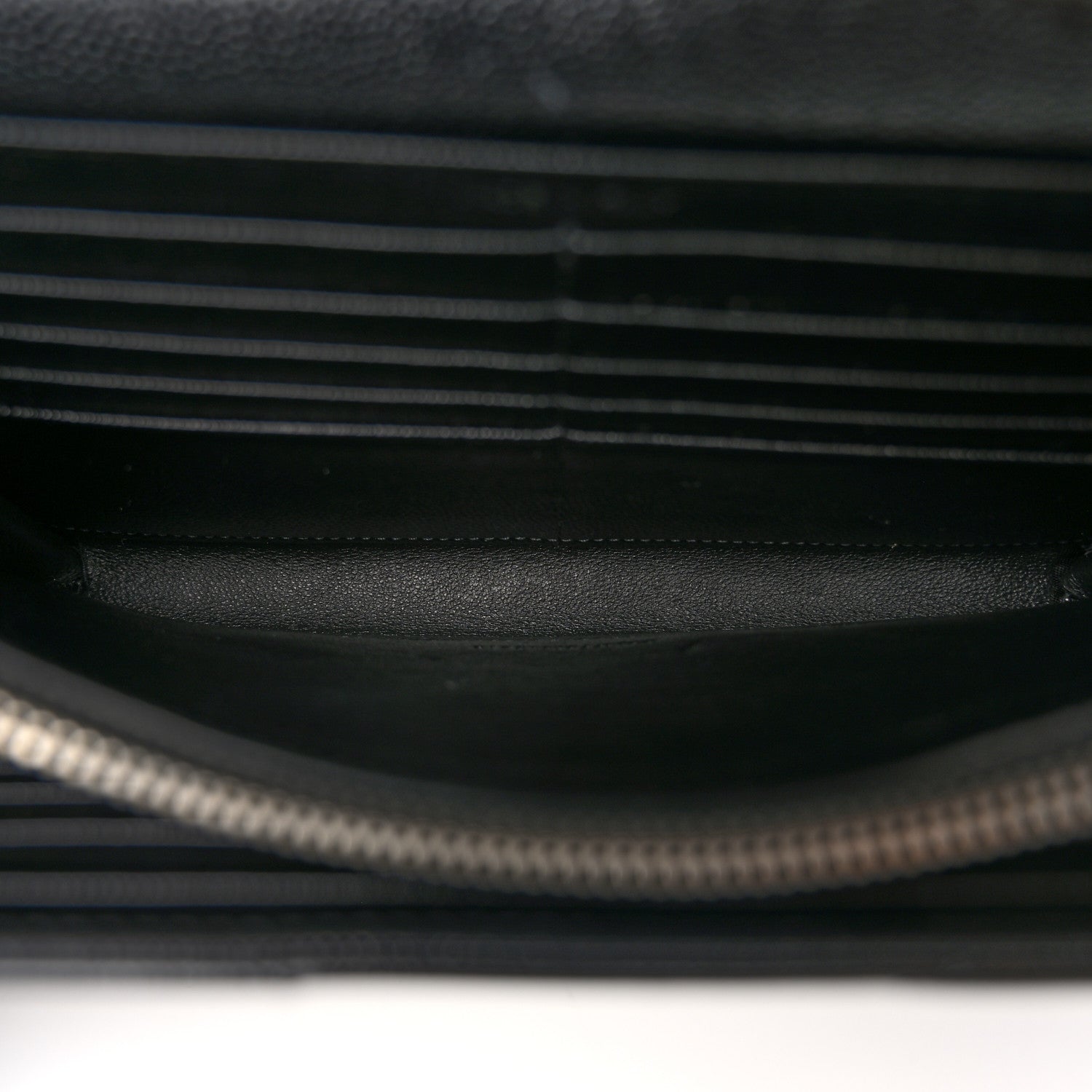 Saint Laurent Grain De Poudre Matelasse Chevron Monogram Chain Wallet Black 5 of 10