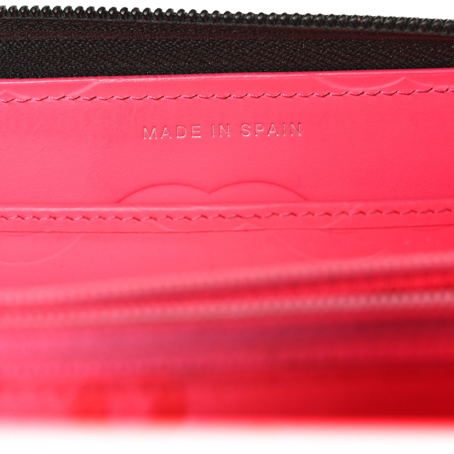 Calfskin Quilted Cambon Large Gusset Zip Around Wallet Black