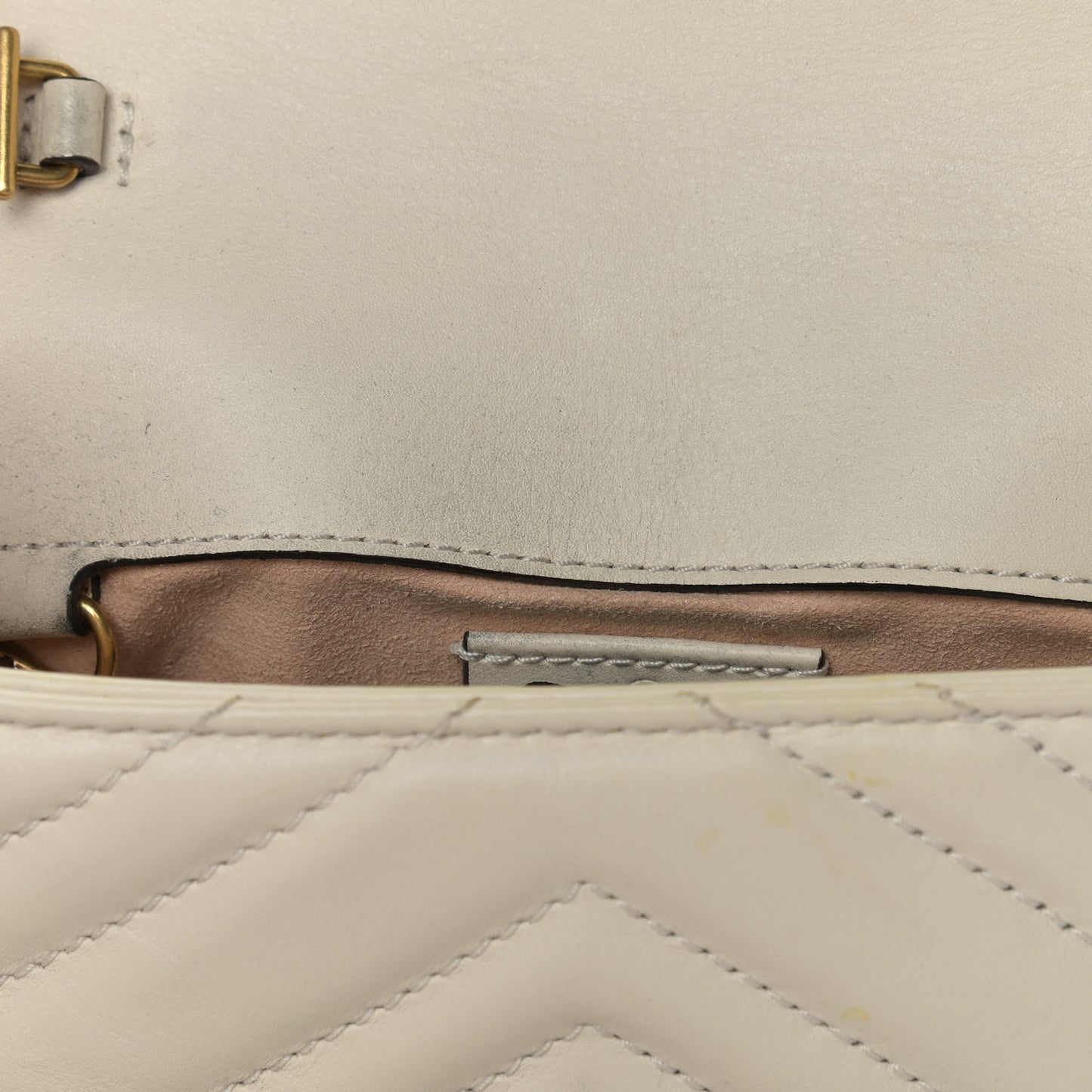 Calfskin Matelasse Super Mini GG Marmont Shoulder Bag White