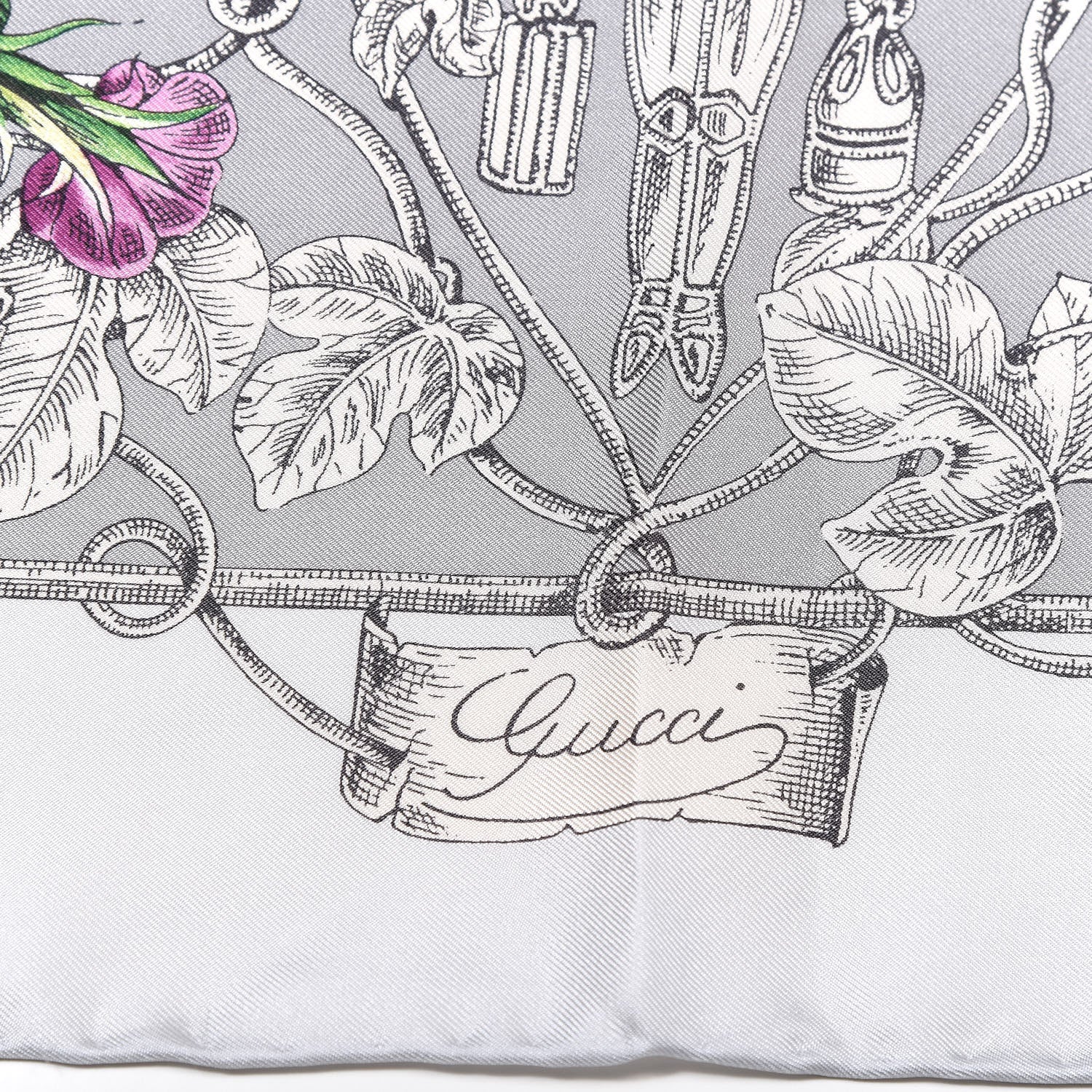 Gucci Silk Twill Wondergardenia Square Scarf Zinc Beige 4 of 5