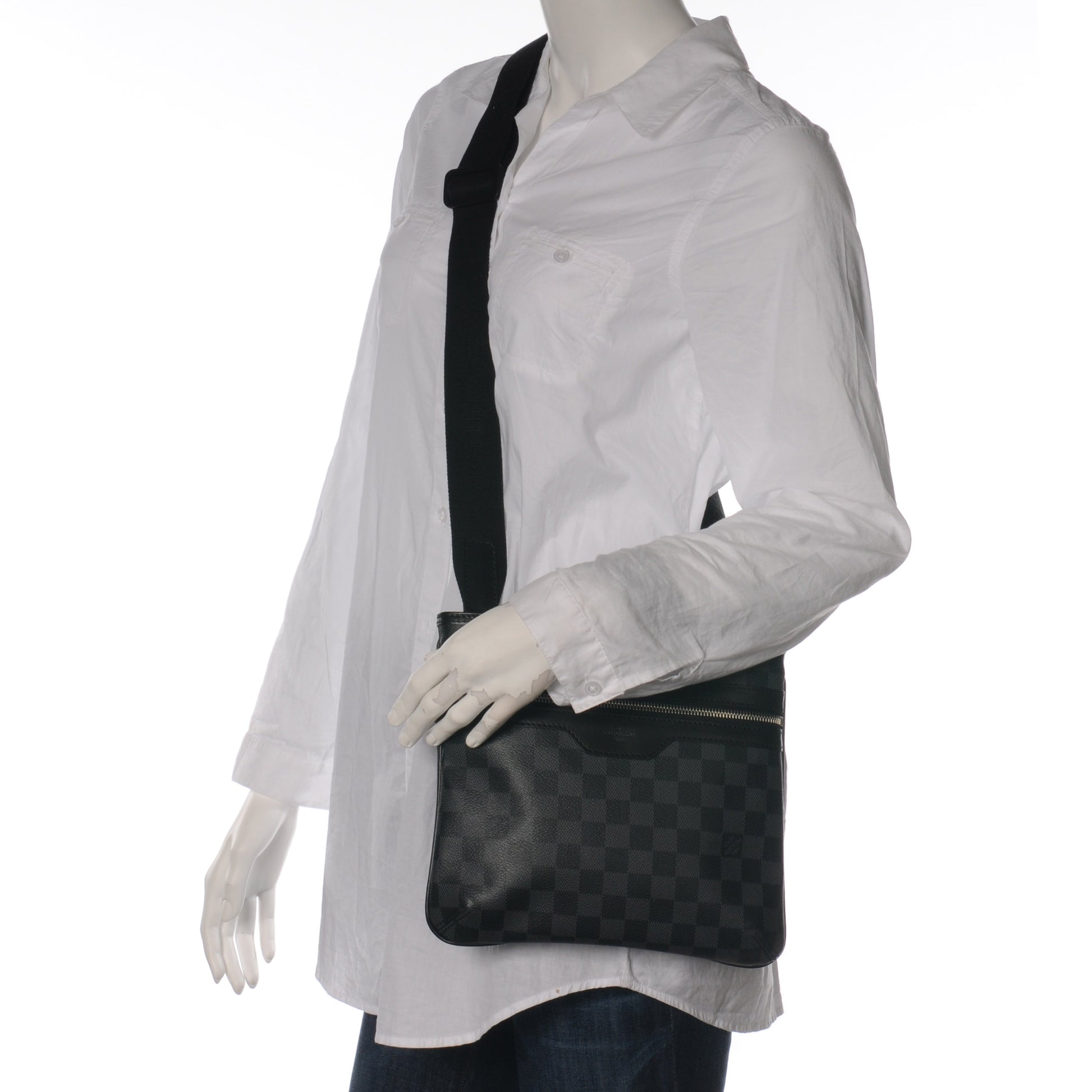 Louis Vuitton Damier Graphite Thomas 2 of 8