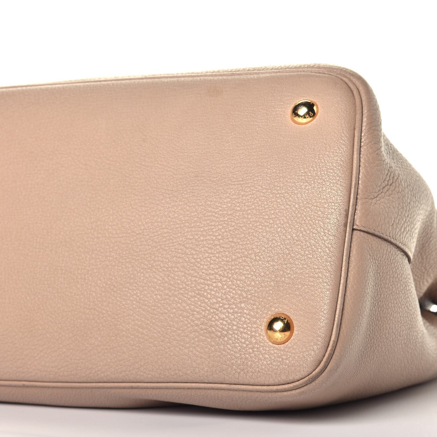 Vitello Daino Shopping Tote Cammeo