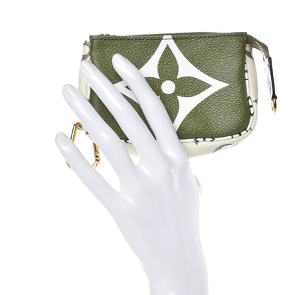 Louis Vuitton Monogram Giant Micro Pochette Accessories Kaki White 2 of 8