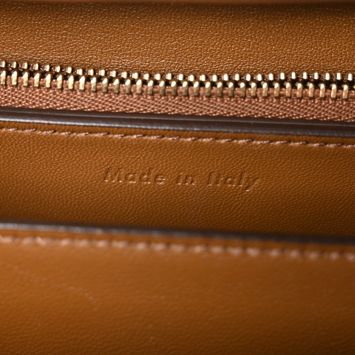 Smooth Calfskin Medium Classic Box Flap Bag Light Camel
