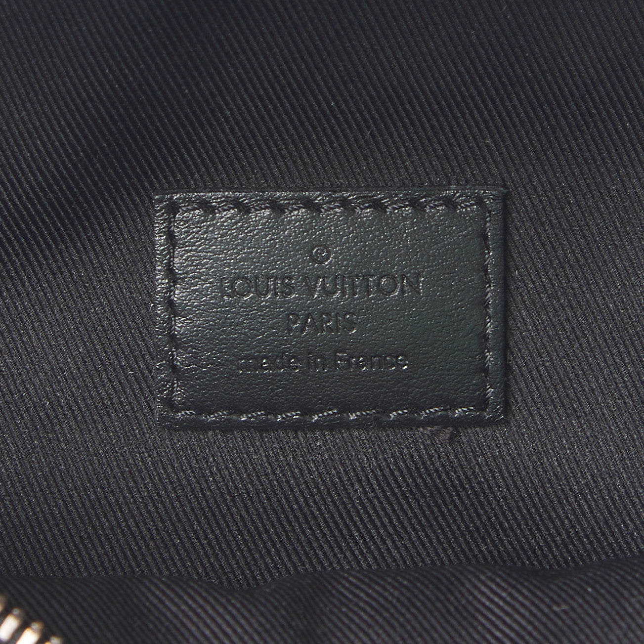 Louis Vuitton Monogram Eclipse Discovery Bumbag 8 of 8