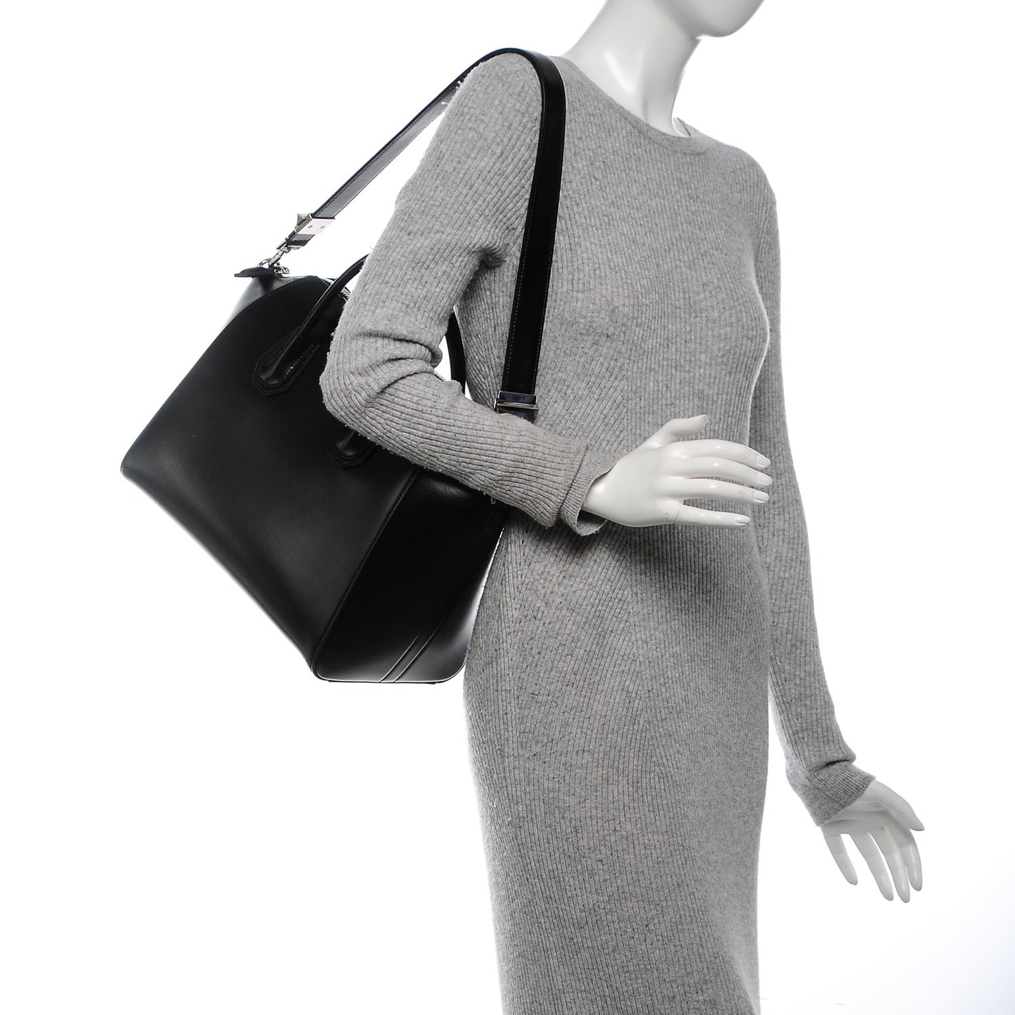 Shiny Lord Calfskin Medium Antigona Black