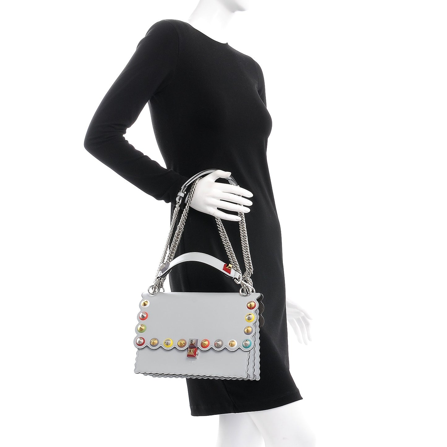 Vitello Liberty Scalloped Spike Studded Kan I Shoulder Bag Grigio Perla Multicolor
