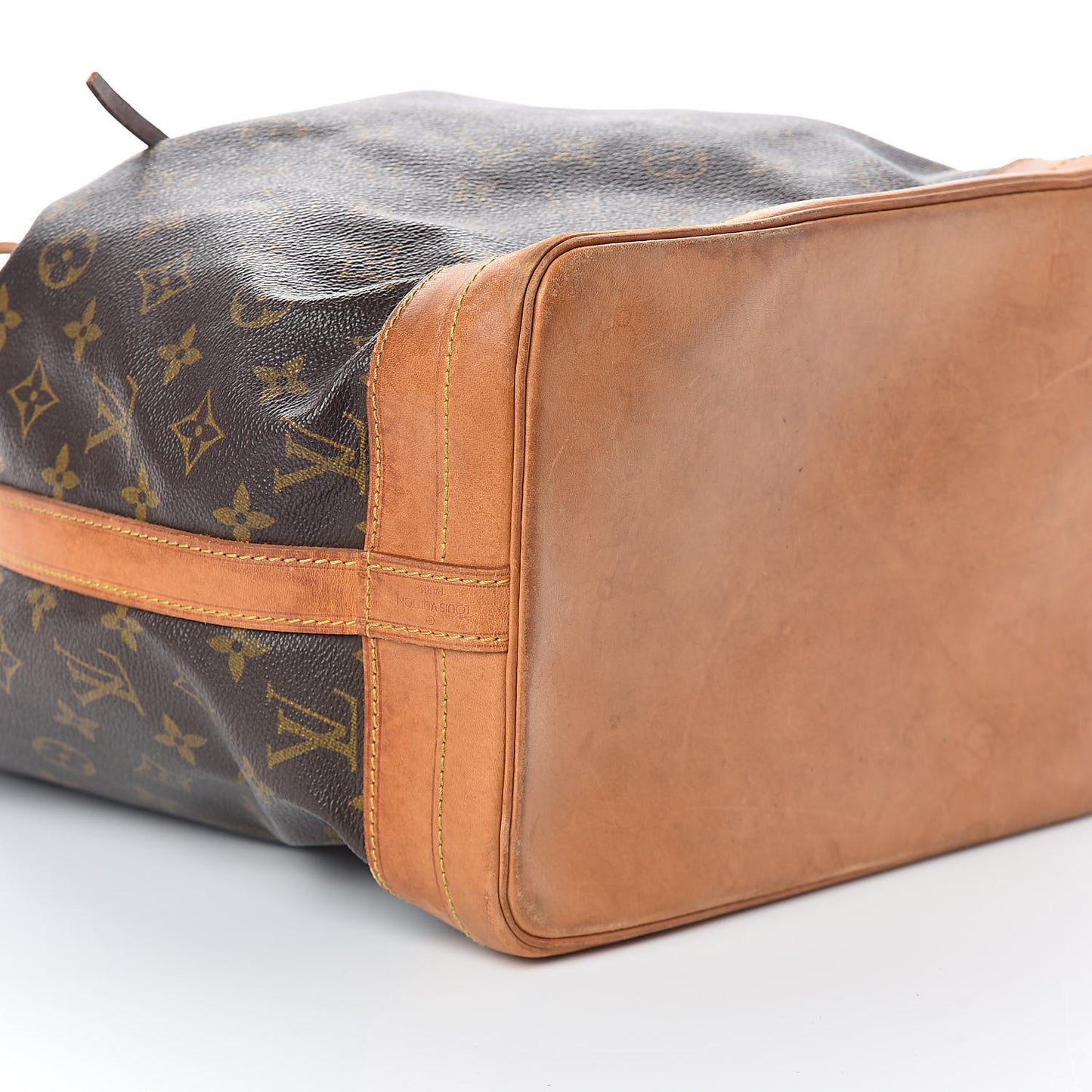 Monogram Noe
